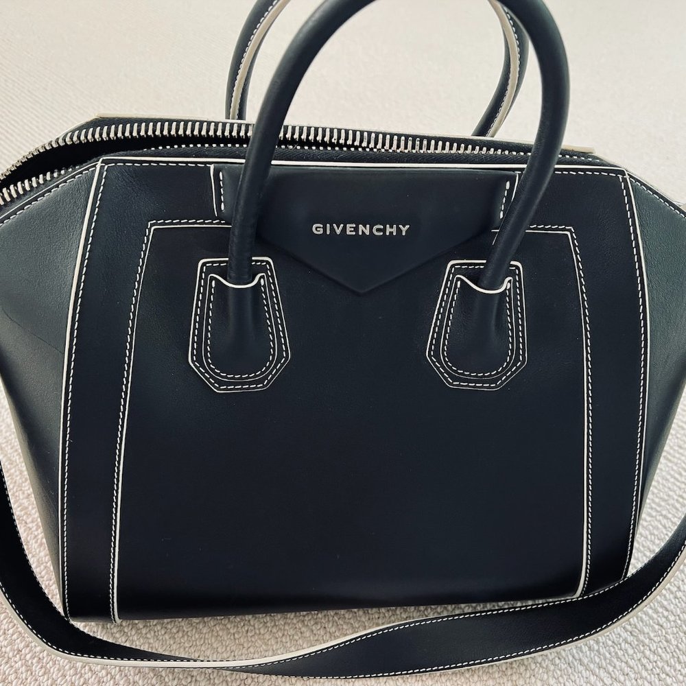 GIVENCHY - Antigona - Medium bag